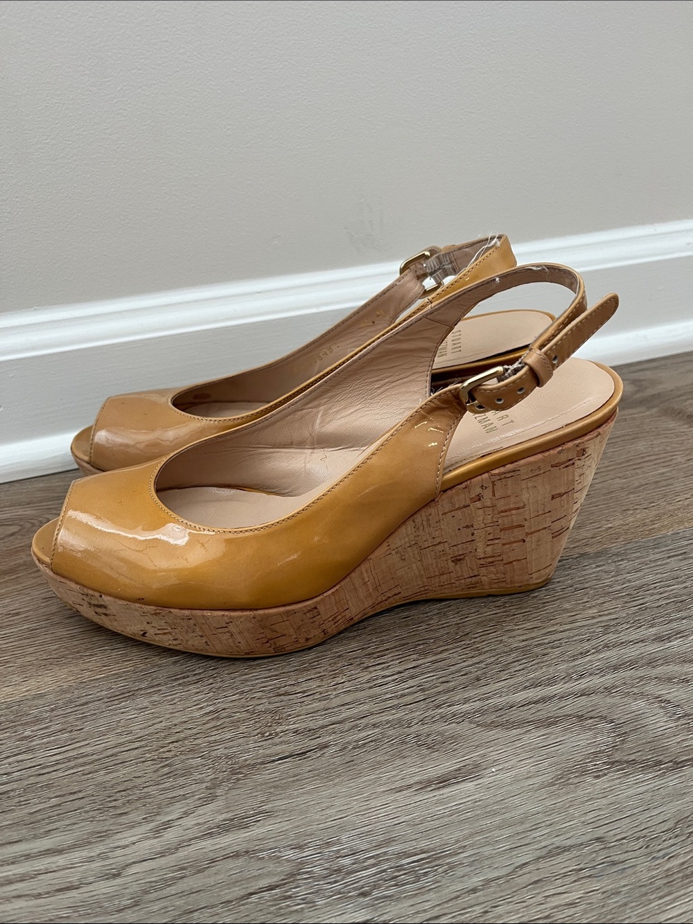 Stuart Weitzman Jean Wedge Sandals Beige Patent Leather Peep Toe Slingback